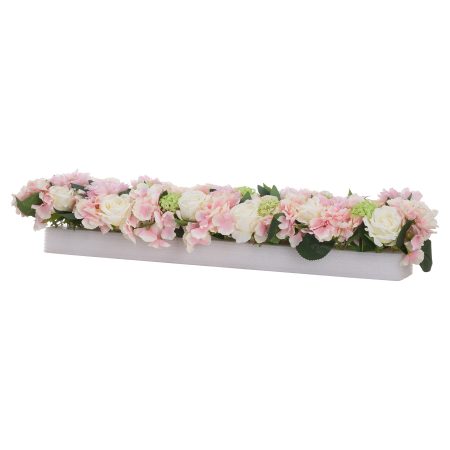 pink-dahlia-table-runner