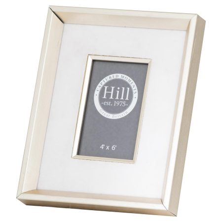 antiqued-pewter-deep-framed-white-velvet-4x6-photo-frame