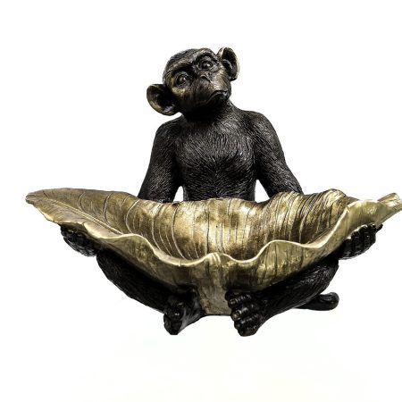 sitting-monkey-with-leaf